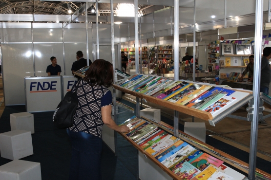 FNDE marca presença na 35ª edição da Feira do Livro de Brasília
