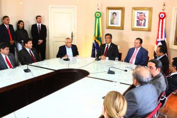 Maranhão amplia frota de ônibus escolares