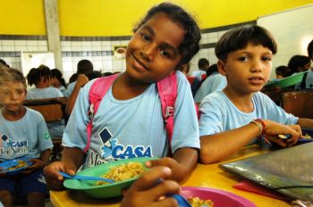 Governo federal repassa R$ 409 milhões para alimentação e transporte escolar