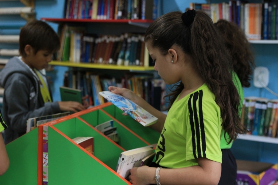 Dia Nacional do Livro: Programa do FNDE ajuda escolas a incentivar o hábito da leitura