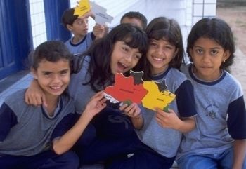 Técnicos monitoram escolas públicas catarinenses