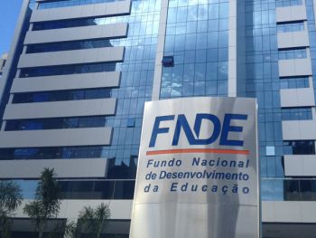 FNDE: 47 anos de luta pela educação brasileira