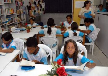 Mais de 89% das escolas públicas fizeram a escolha do livro didático