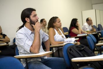 Financiamento estudantil passará a atender a alunos de cursos de mestrado e doutorado