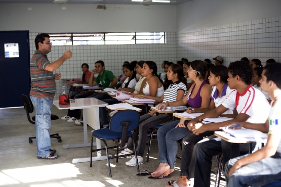 FNDE abre prazo para renovação de contratos do Fies