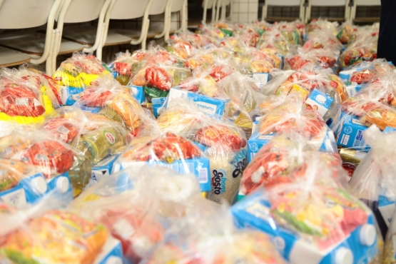 Entrega de kits de alimentação escolar continua em todo o Brasil