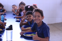 Brasil compartilha boas experiências em alimentação escolar em workshop com país africano